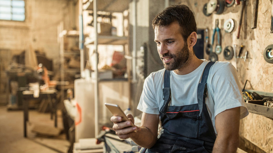Handy man on phone